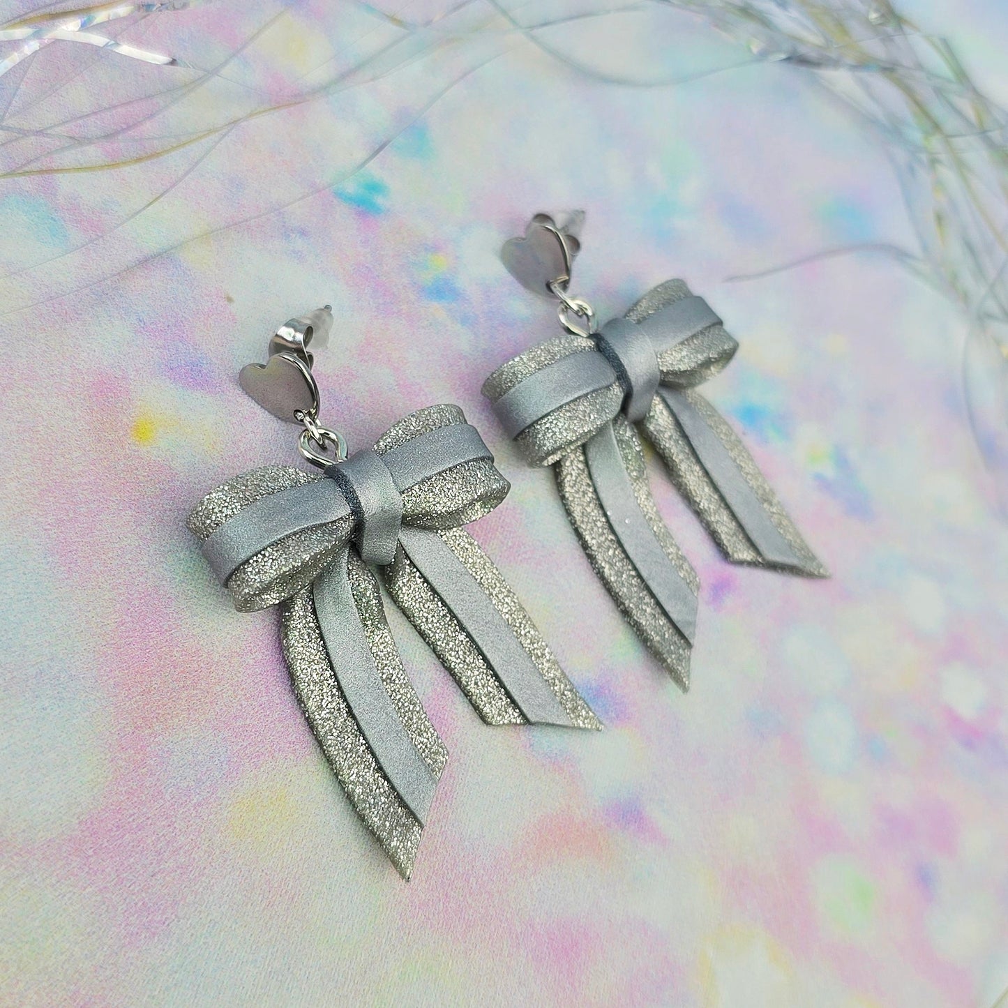 LIMITED EDITION Silver Present Mini Bows