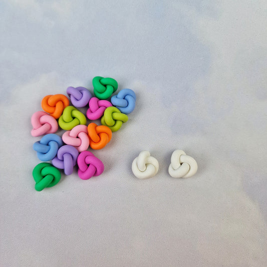 Discontinued Mini Knot Studs in Marshmallow Swirl