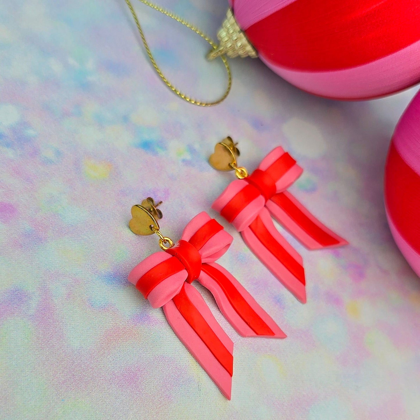 Christmas- Pink and Red Present Mini Bows