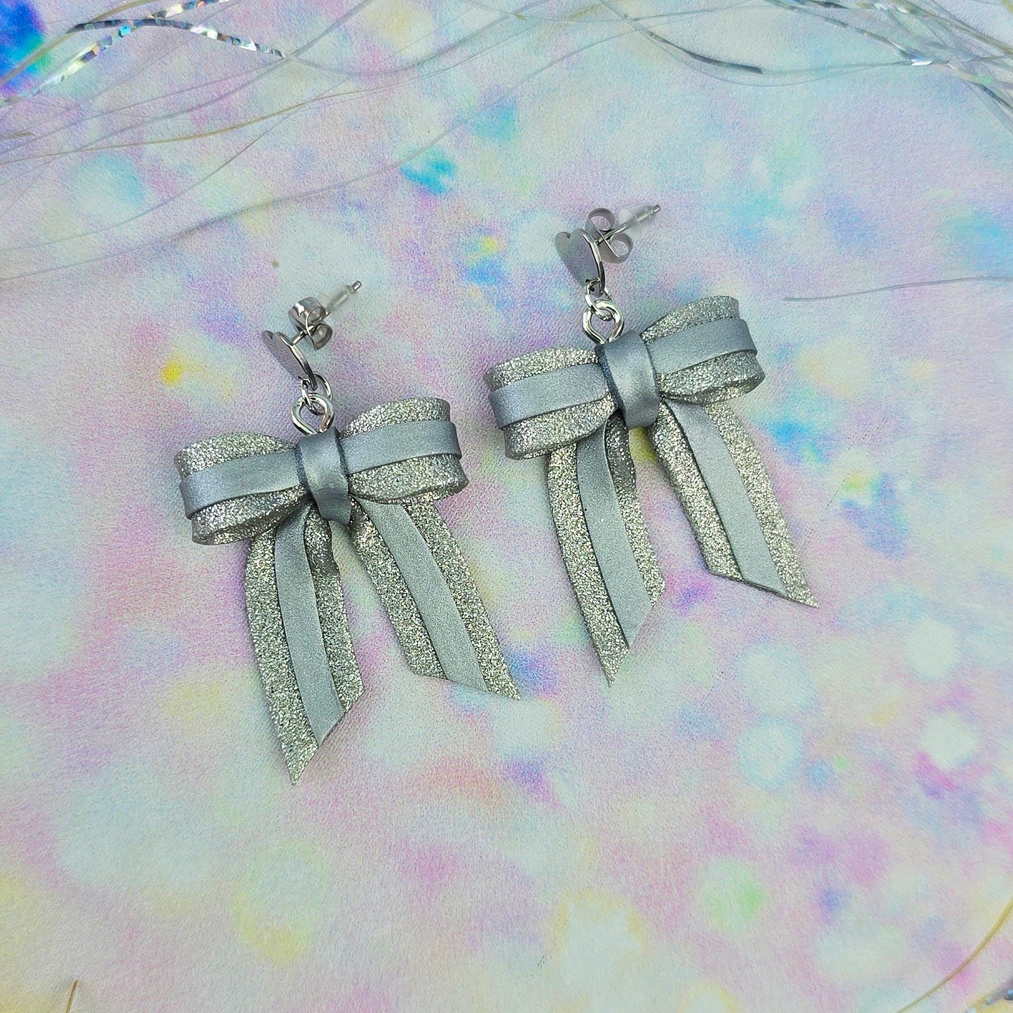 LIMITED EDITION Silver Present Mini Bows