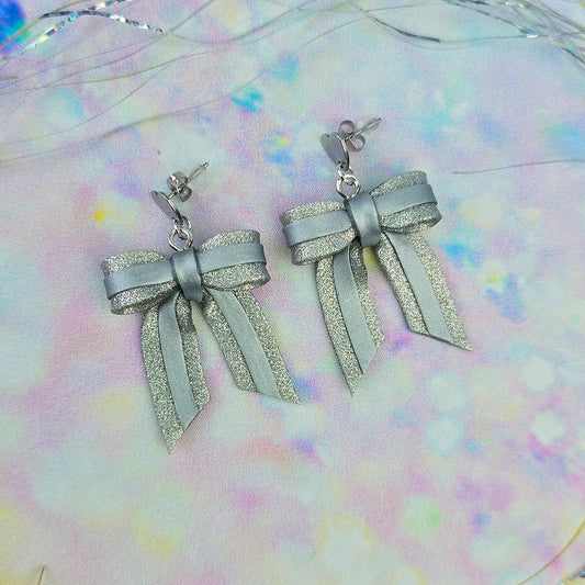 LIMITED EDITION Silver Present Mini Bows