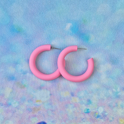 Bold Hoops in Medium