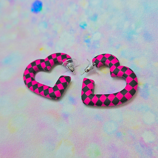 Medium Pink & Black Checkerboard Heart Hoops